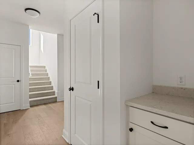 $865,000 | 77 Daniel Drive, South Burlington, VT 05403