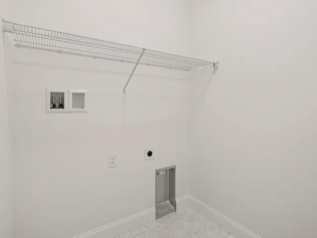 $865,000 | 77 Daniel Drive, South Burlington, VT 05403