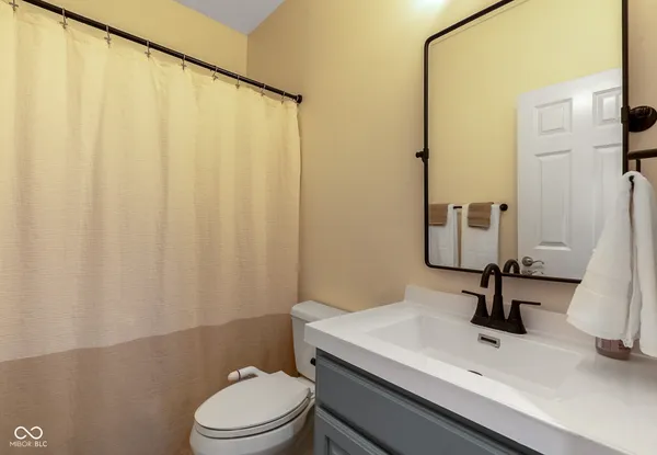 $435,000 | 2545 Eisenhower Lane, Terre Haute, IN 47803