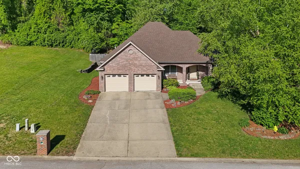 $435,000 | 2545 Eisenhower Lane, Terre Haute, IN 47803