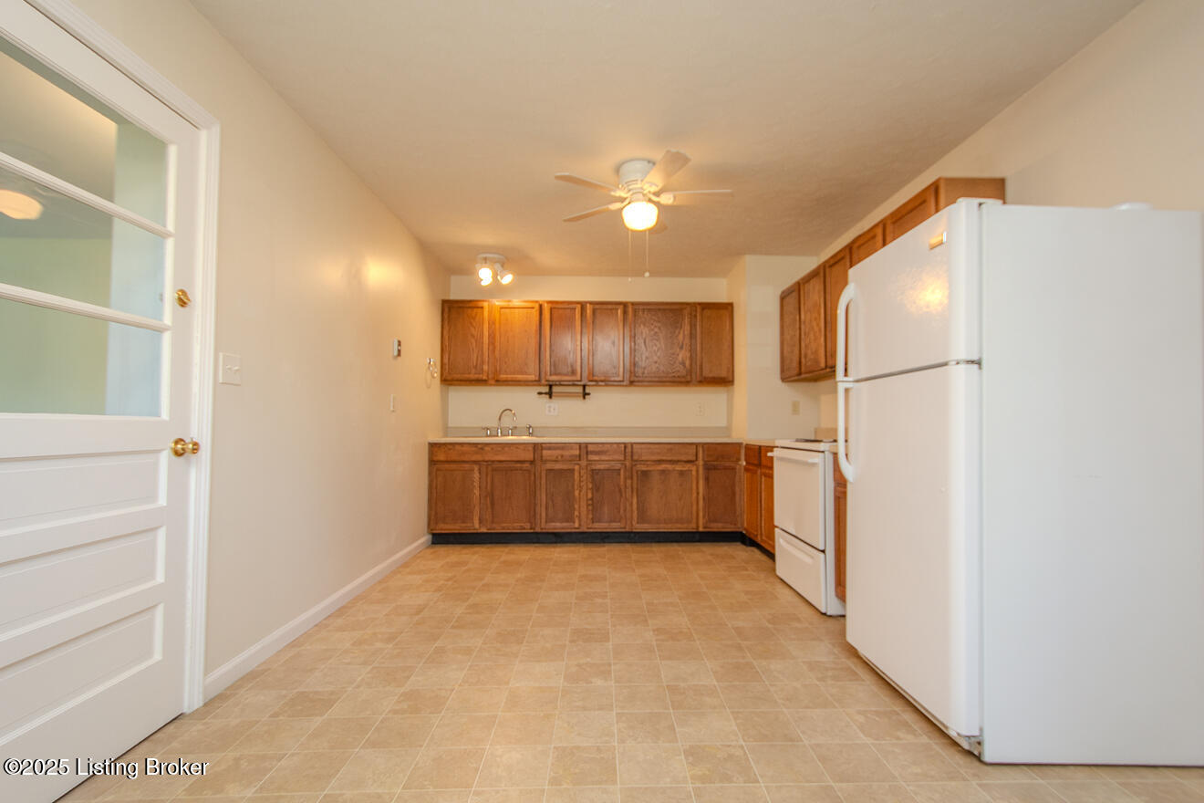 8722 James R Road Fairdale, KY 40118 - Photo 12 of 46 JamesR-11