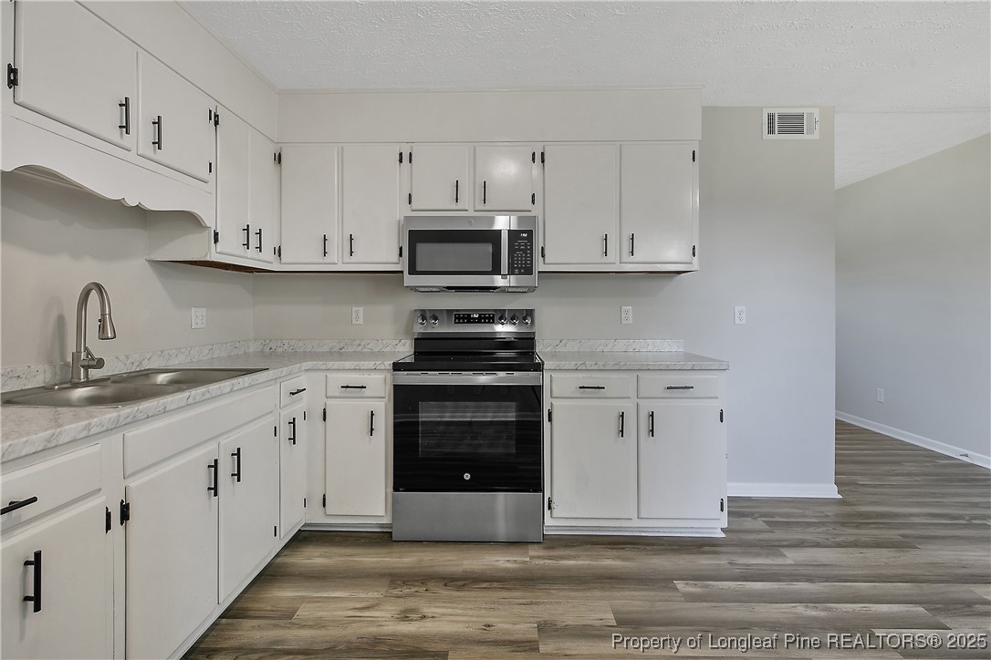 6315 Rustic Ridge Hope Mills, NC 28348 - Photo 12 of 25 Gallery Image 12