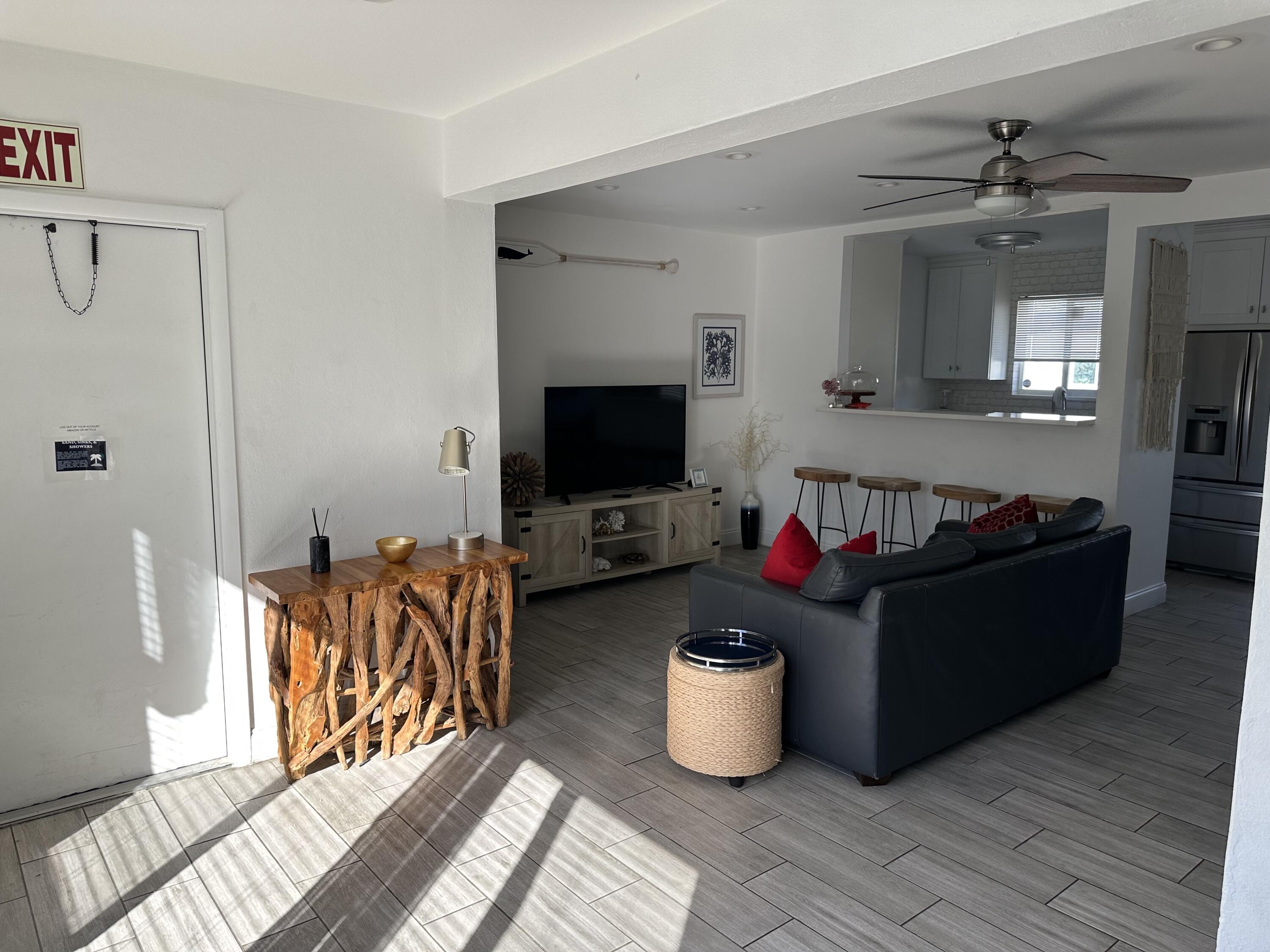 1258 Beach Road, Unit 8 Singer Island, FL 33404 - Photo 3 of 25 1258 Beach - Unit 8 - 04