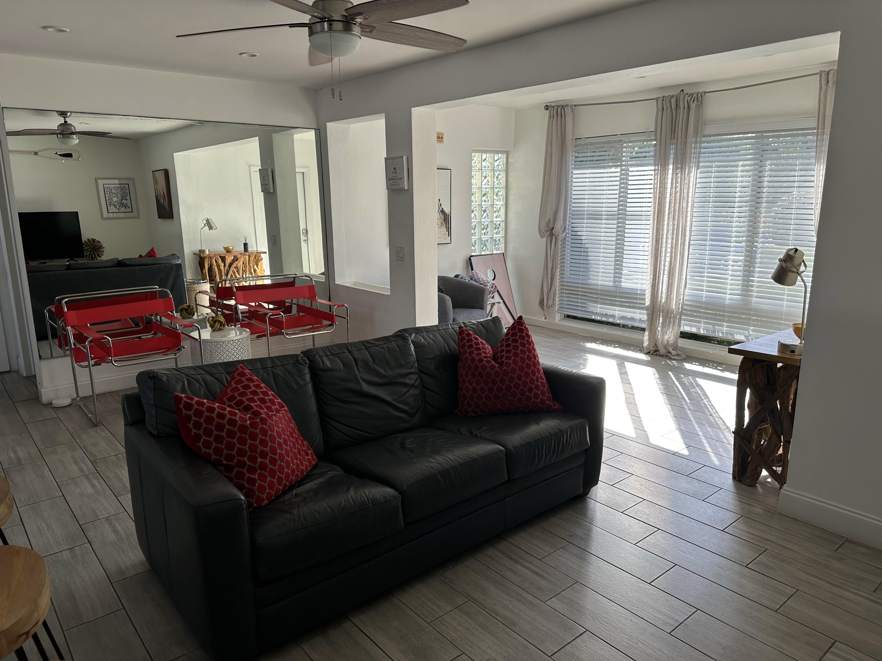 1258 Beach Road, Unit 8 Singer Island, FL 33404 - Photo 6 of 25 1258 Beach - Unit 8 - 07