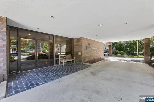 $375,000 | 140 Euclid Avenue, Unit 5G, Hackensack, NJ 07601