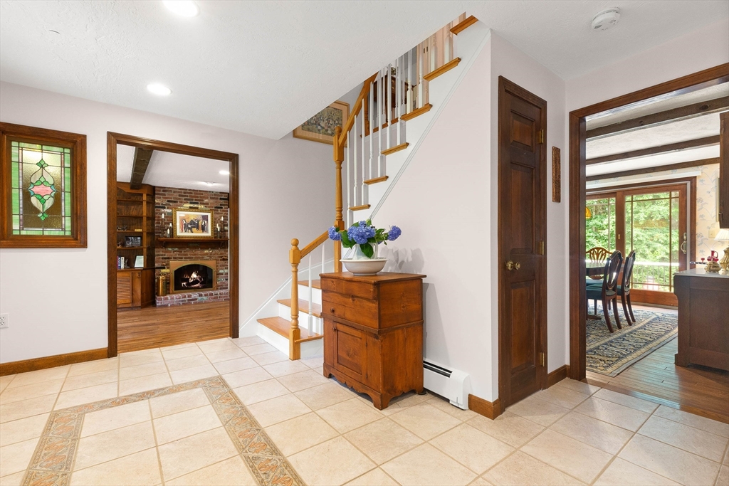 22 Brady Loop Andover, MA 01810 - Photo 4 of 42 Gallery Image 4