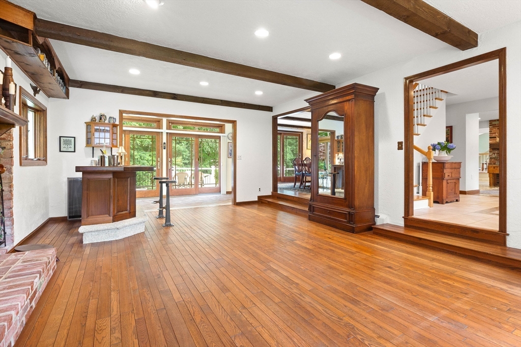 22 Brady Loop Andover, MA 01810 - Photo 9 of 42 Gallery Image 9