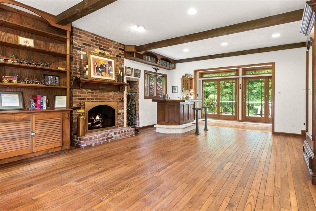 22 Brady Loop Andover, MA 01810 - Photo 10 of 42 Gallery Image 10