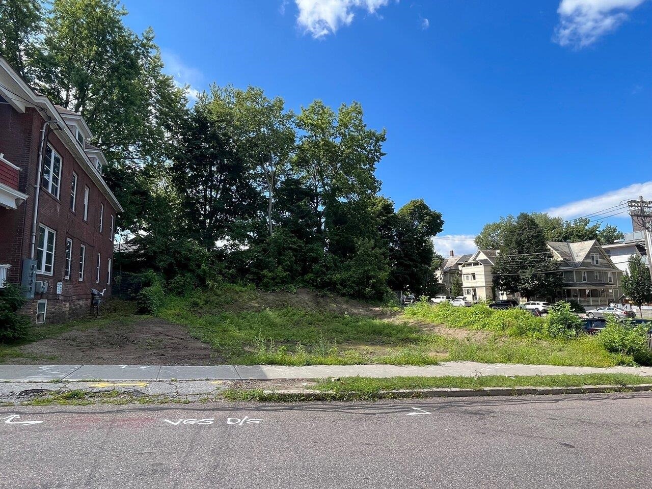 199 King Street Burlington, VT 05401 - Photo 2 of 6