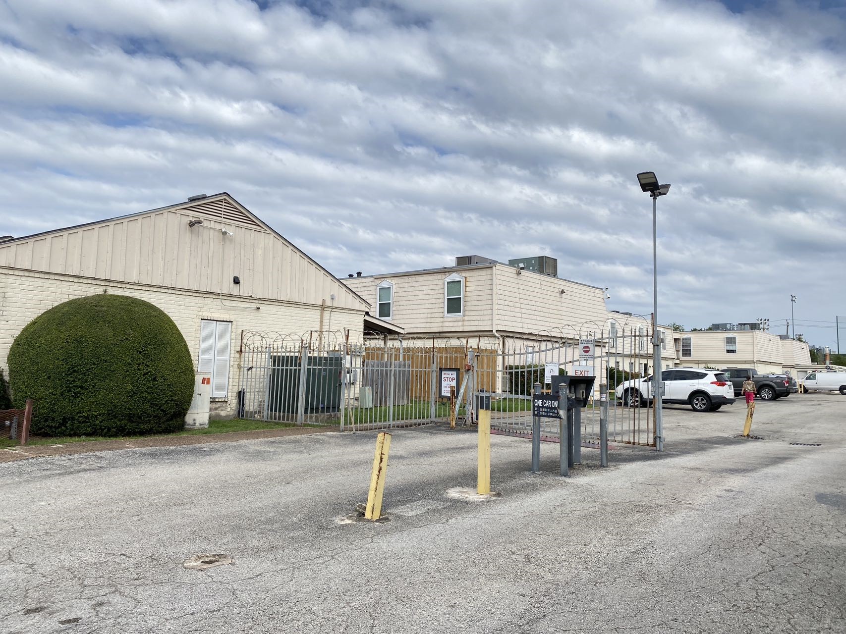 6201 Ranchester Drive, Unit 19 Houston, TX 77036 - Photo 3 of 26