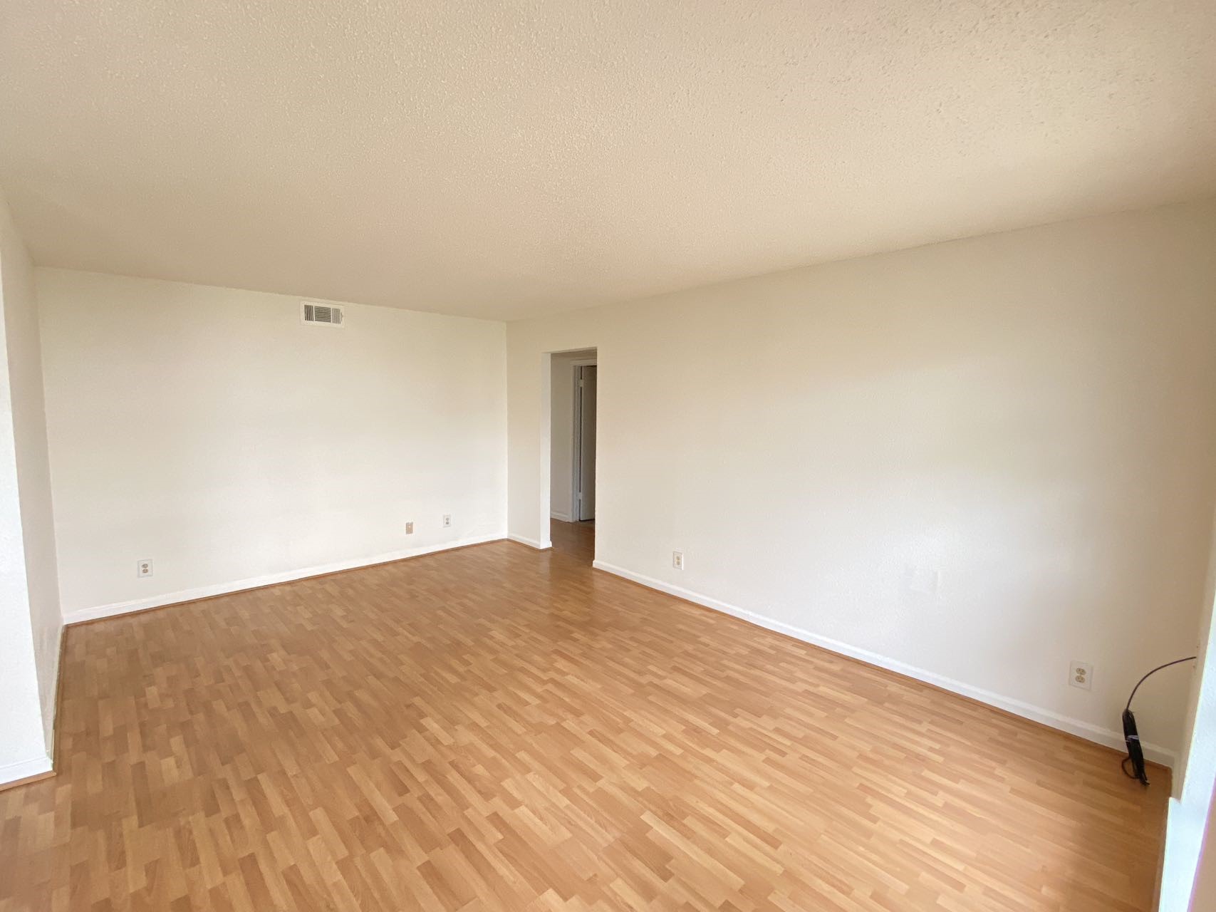 6201 Ranchester Drive, Unit 19 Houston, TX 77036 - Photo 7 of 26 a view of an empty room