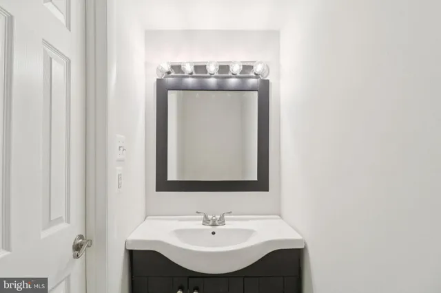 $535,000 | 13380 Packard Drive, Woodbridge, VA 22193