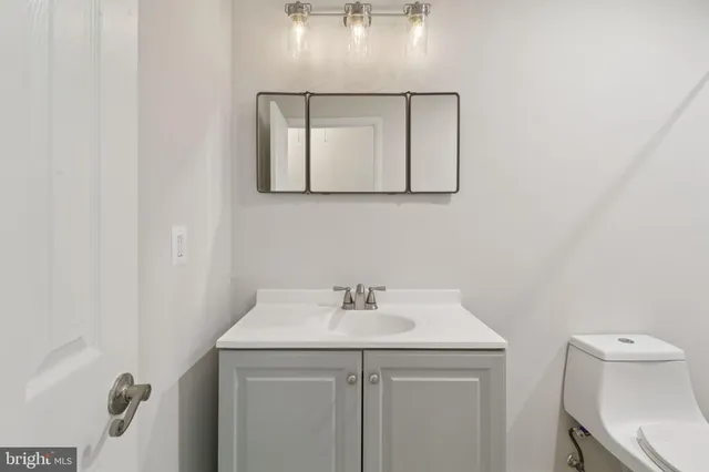 $535,000 | 13380 Packard Drive, Woodbridge, VA 22193