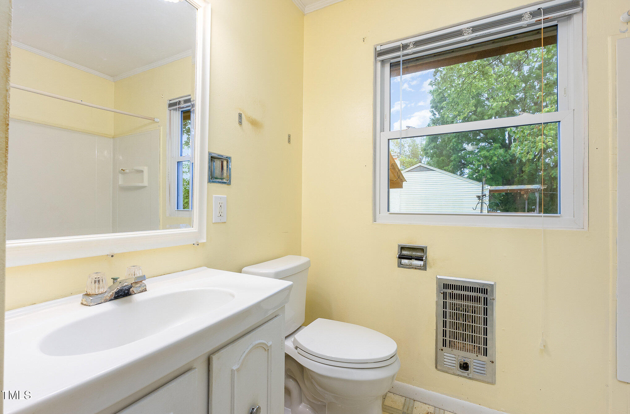 1012 Roxboro Road Haw River, NC 27258 - Photo 14 of 31 Bathroom