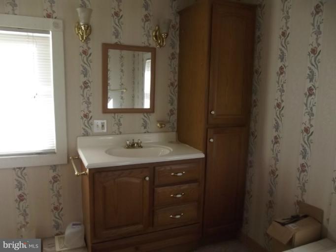 158 Locust Point Road Elkton, MD 21921 - Photo 14 of 22 Bath