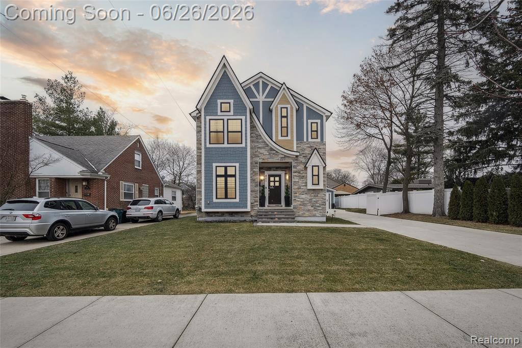 861 Coolidge Road Birmingham, MI 48009 - Photo 1 of 31