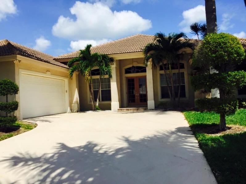 8519 Southeast Sabal Street Hobe Sound, FL 33455 - Photo 1 of 13 1