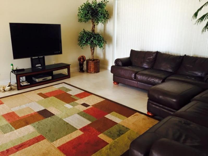 8519 Southeast Sabal Street Hobe Sound, FL 33455 - Photo 3 of 13 5