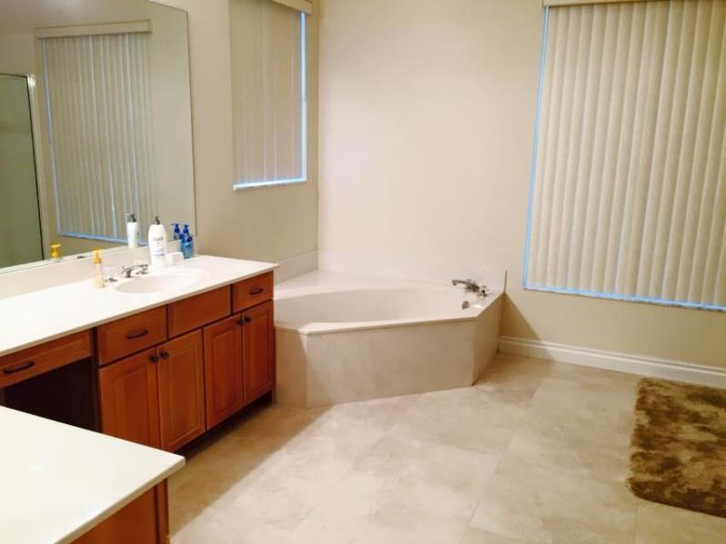8519 Southeast Sabal Street Hobe Sound, FL 33455 - Photo 8 of 13 12