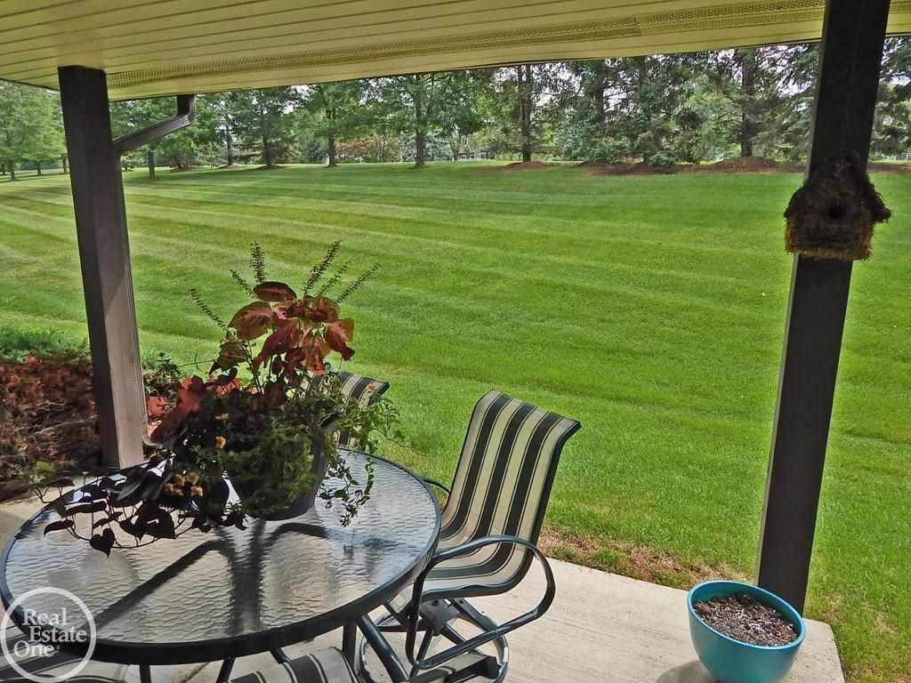 987 Wexford Way Rochester Hills, MI 48307 - Photo 24 of 27
