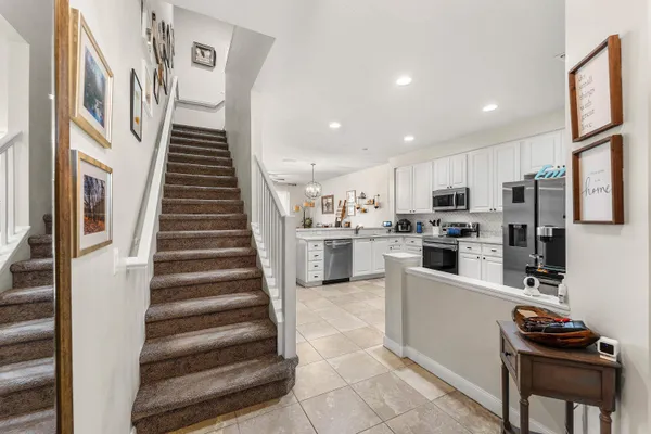 $389,000 | 1094 Pinewood Lake Court, Greenacres, FL 33415