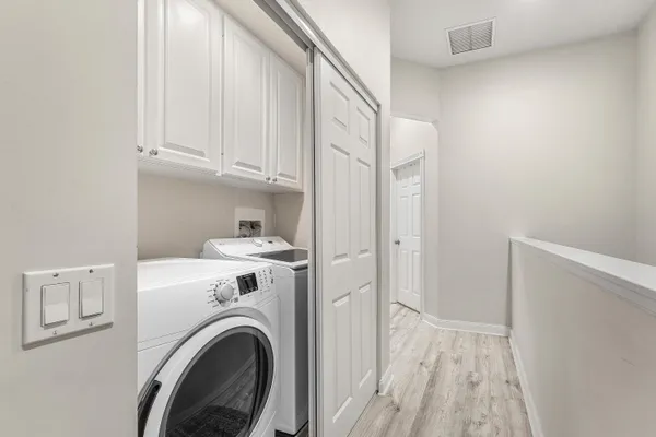 $389,000 | 1094 Pinewood Lake Court, Greenacres, FL 33415