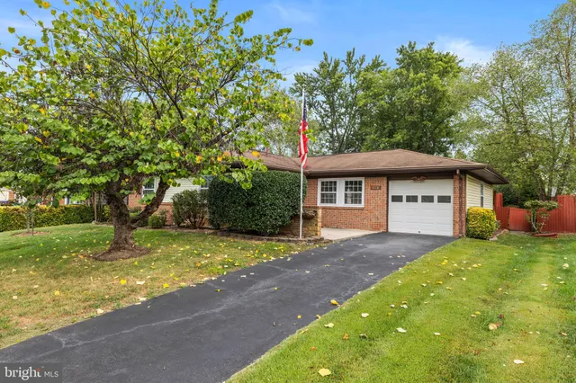 $610,000 | 210 West Beech Road, Sterling, VA 20164