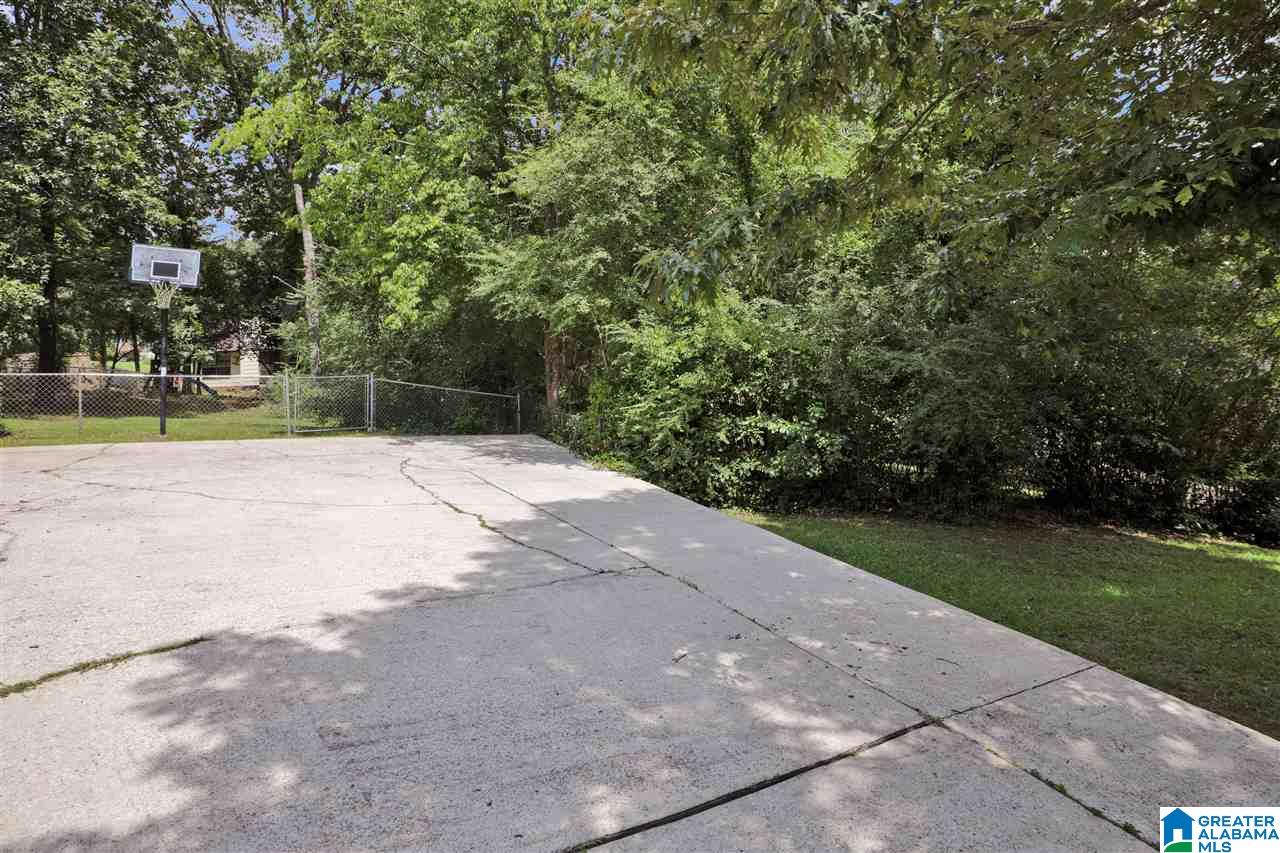 5652 Hampton Road Birmingham, AL 35210 - Photo 4 of 30
