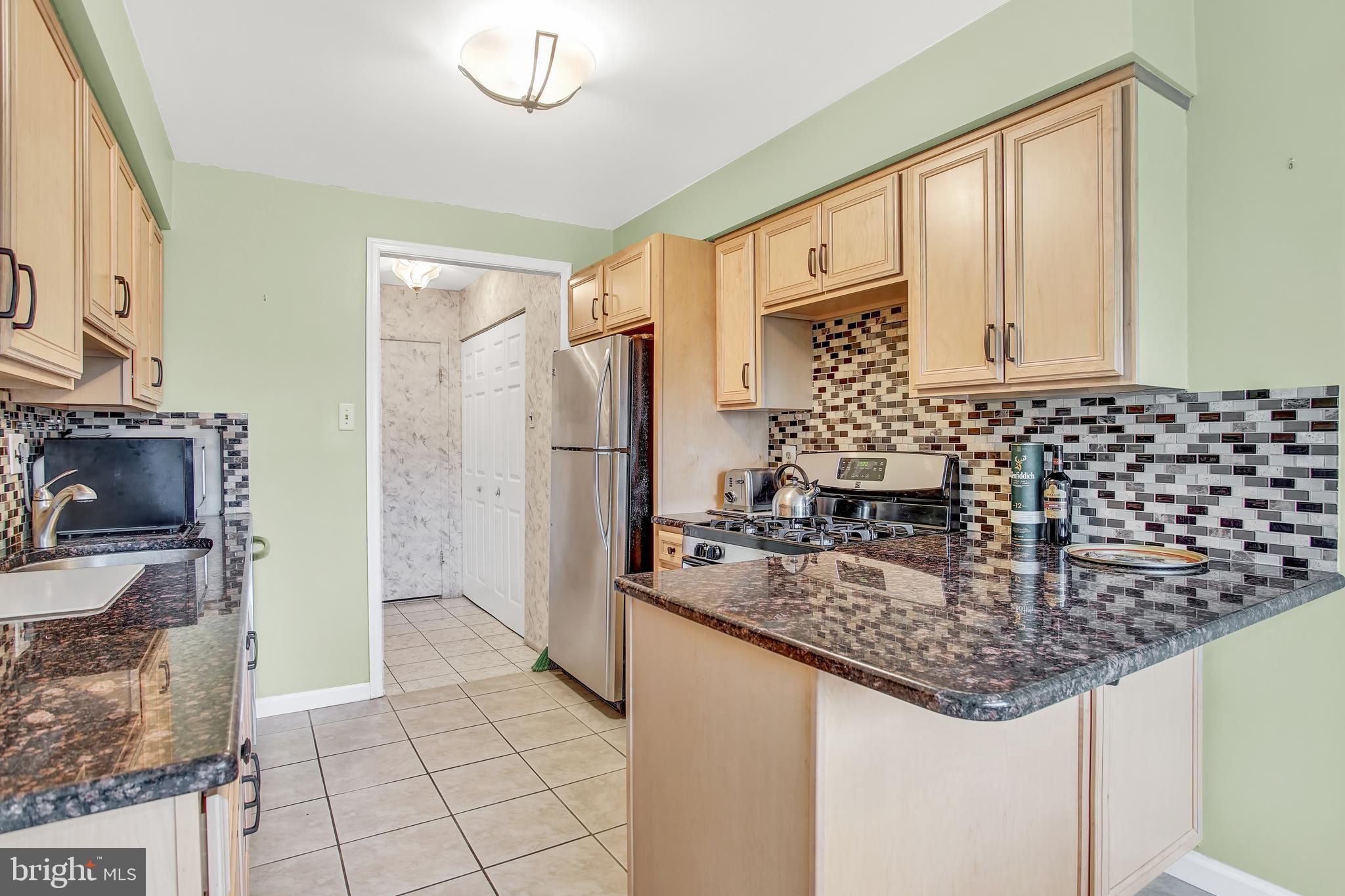 11045 Greiner Road Philadelphia, PA 19116 - Photo 12 of 27 Gallery Image 12