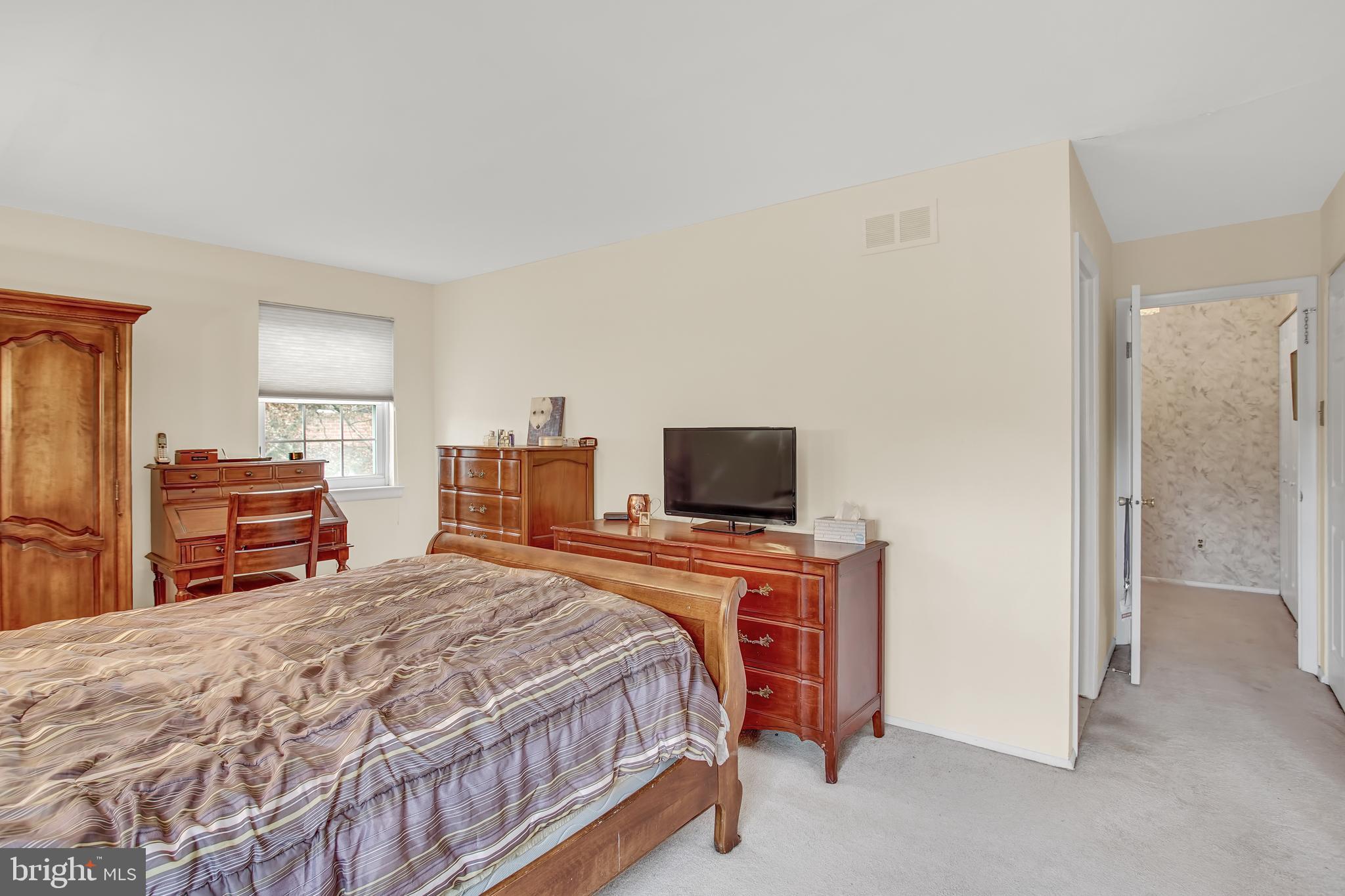 11045 Greiner Road Philadelphia, PA 19116 - Photo 18 of 27 Gallery Image 18