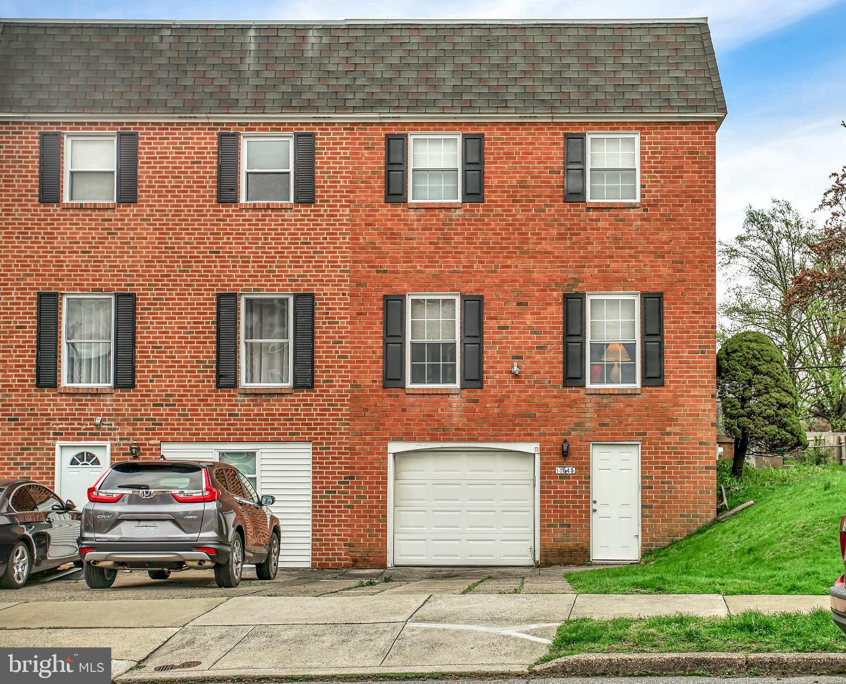 11045 Greiner Road Philadelphia, PA 19116 - Photo 3 of 27 Gallery Image 3