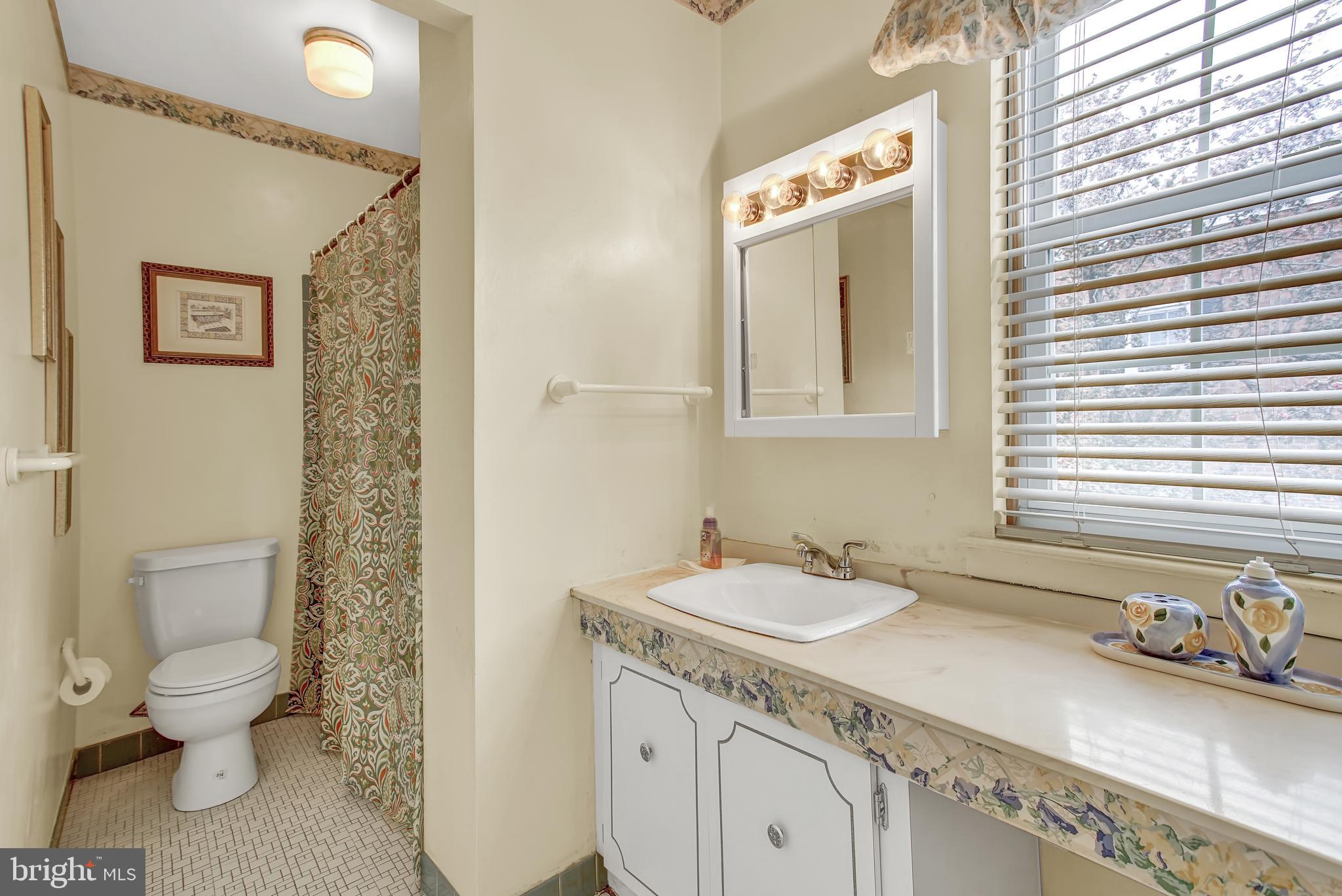 11045 Greiner Road Philadelphia, PA 19116 - Photo 23 of 27 Gallery Image 23