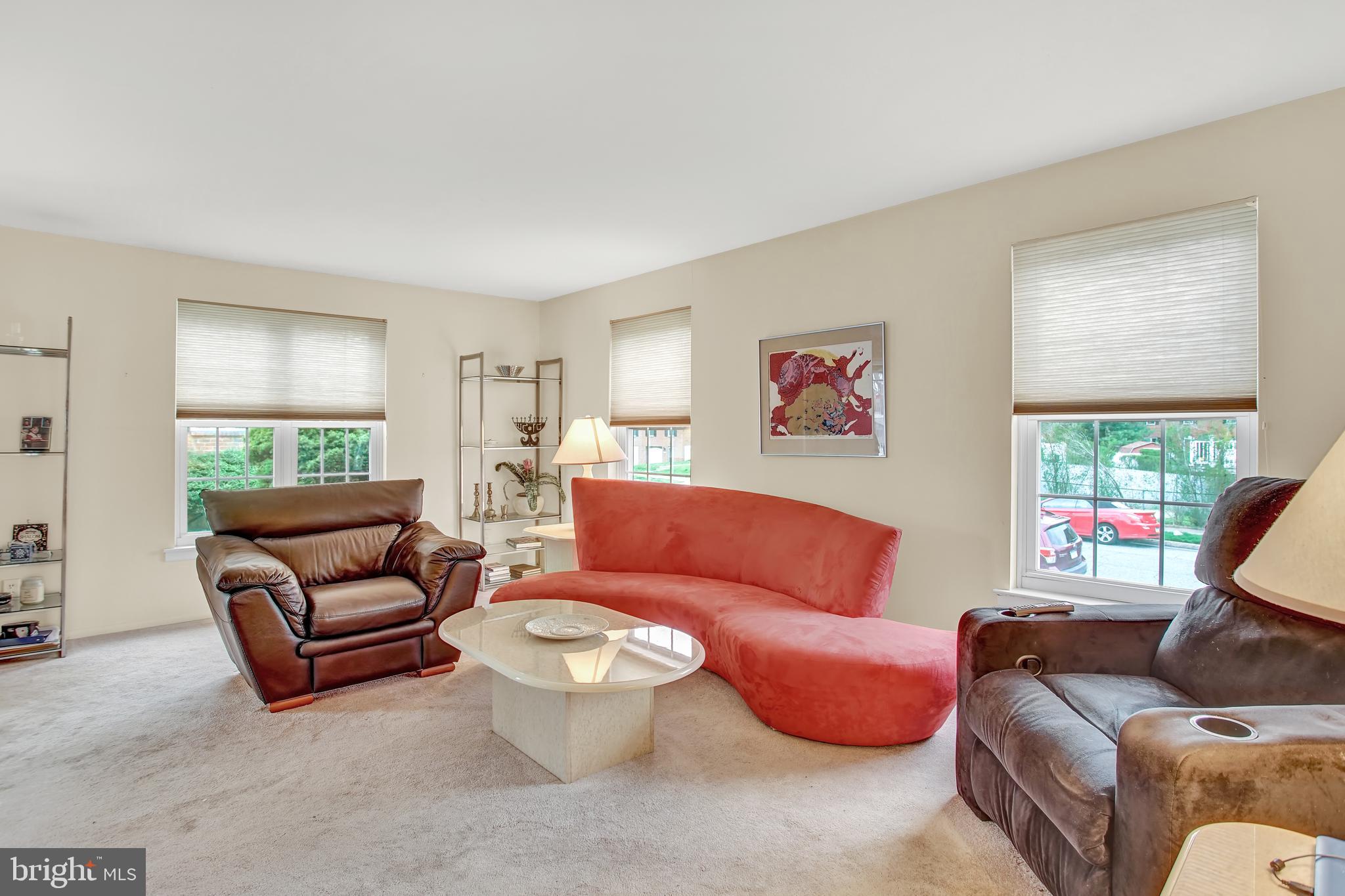 11045 Greiner Road Philadelphia, PA 19116 - Photo 5 of 27 Gallery Image 5