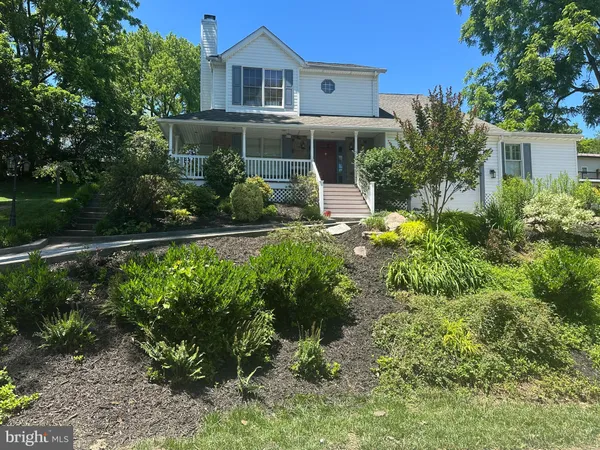 $525,000 | 15 Ridgeview Drive, Westminster, MD 21157