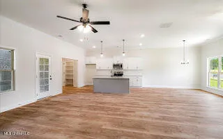 $371,900 | 2215 Scott Mdws Lane, Hernando, MS 38632