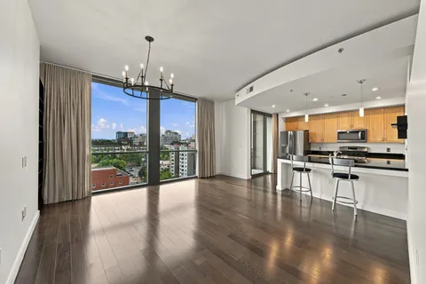 $2,595 | 900 20th Avenue South, Unit 1012, Nashville, TN 37212