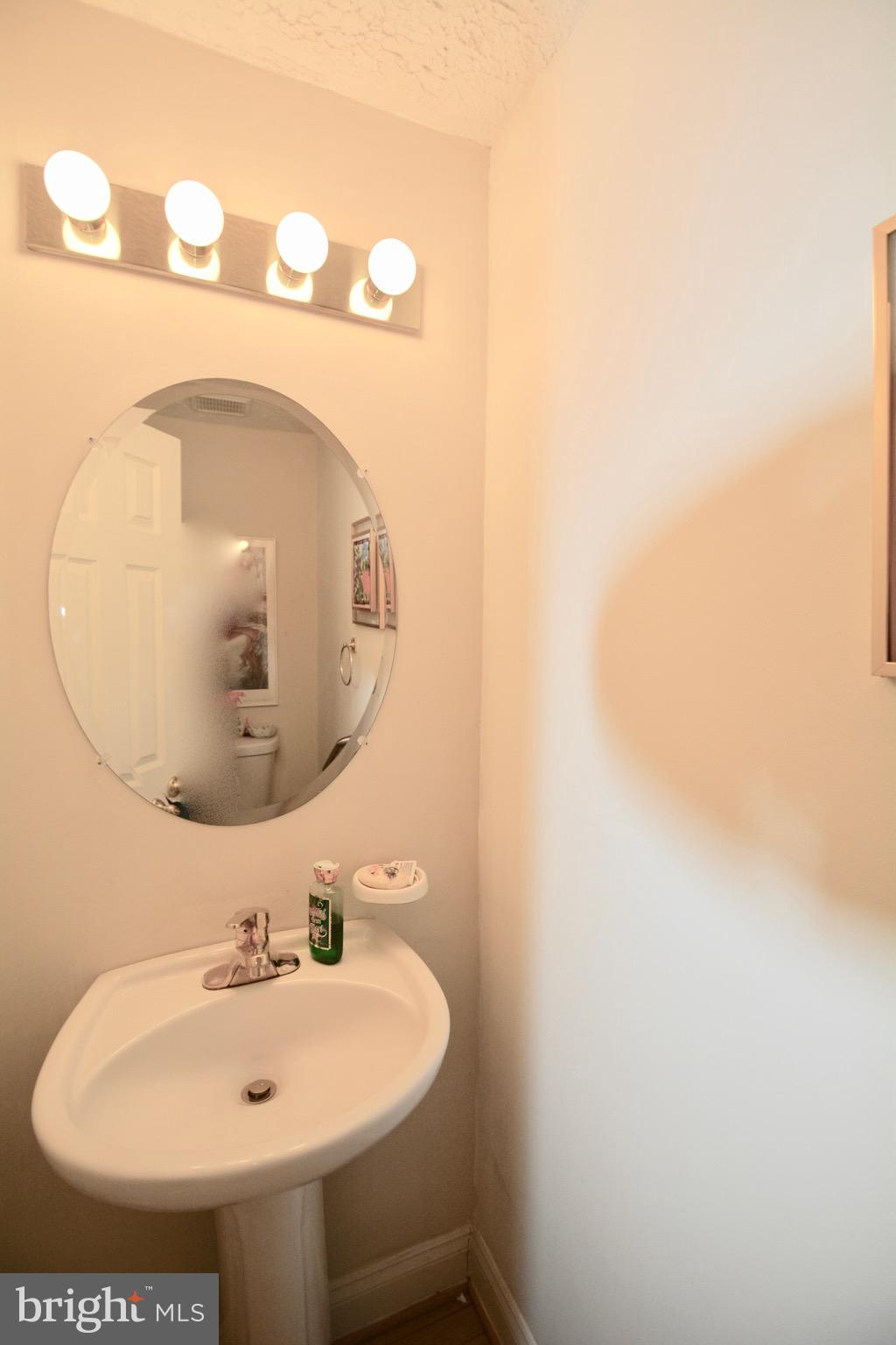 17707 Cashell Road Rockville, MD 20853 - Photo 18 of 64