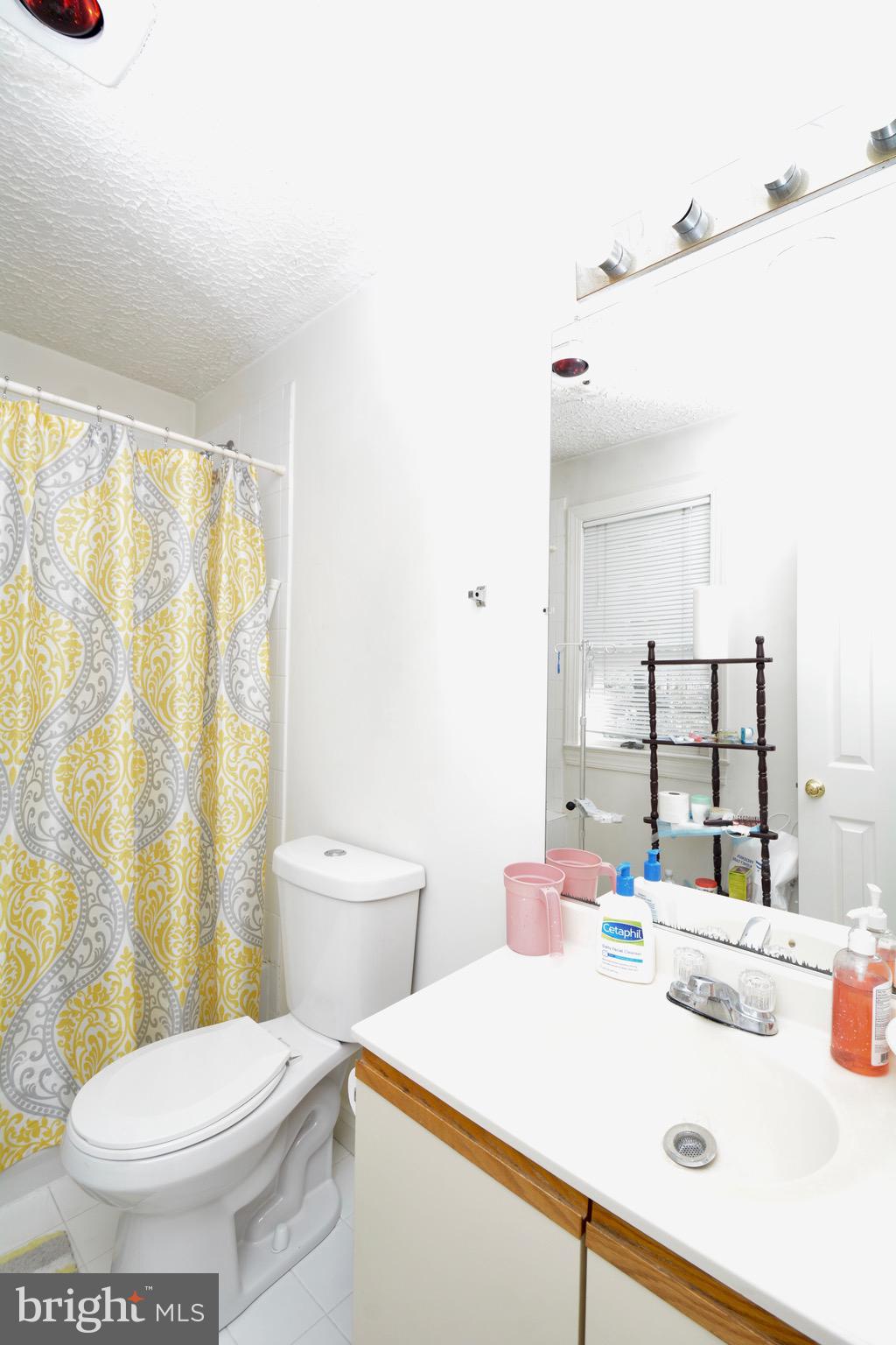 17707 Cashell Road Rockville, MD 20853 - Photo 25 of 64