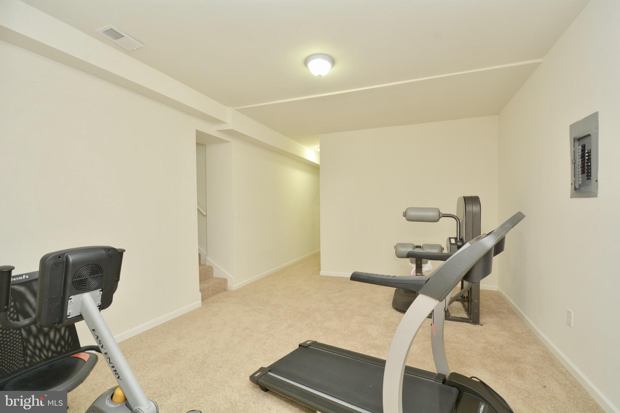 17707 Cashell Road Rockville, MD 20853 - Photo 38 of 64