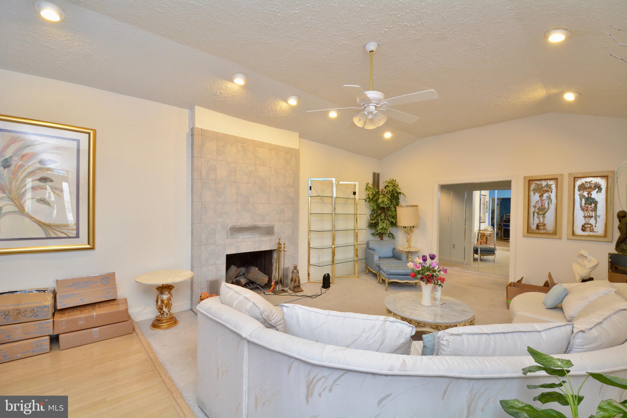 17707 Cashell Road Rockville, MD 20853 - Photo 6 of 64