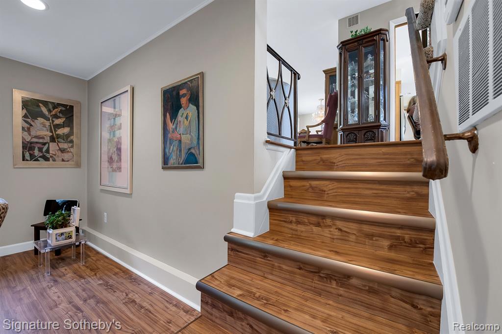 7252 Stonebrook Road West Bloomfield, MI 48322 - Photo 22 of 38