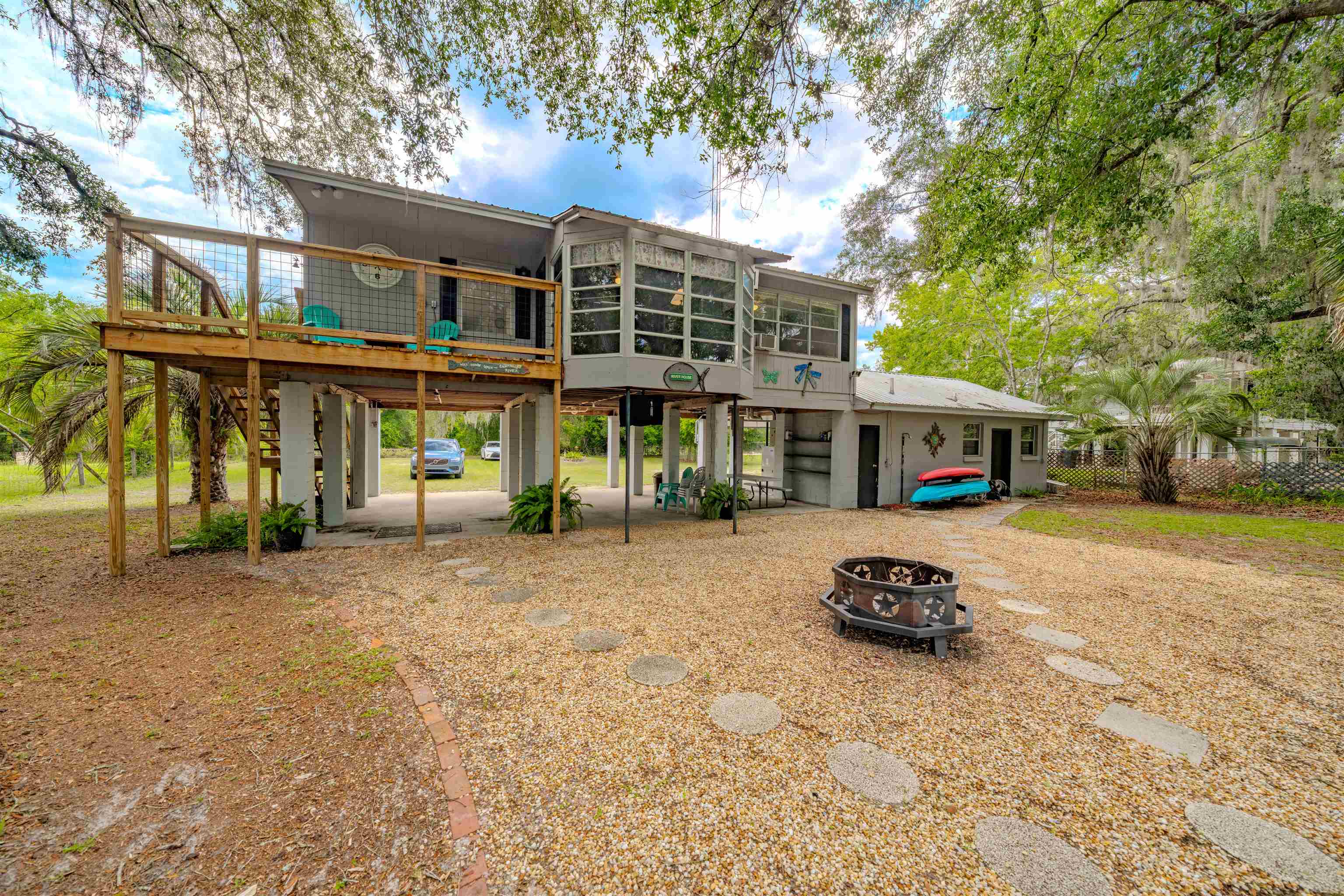 671 Northeast Gold Dust Road Branford, FL 32008 - Photo 5 of 39