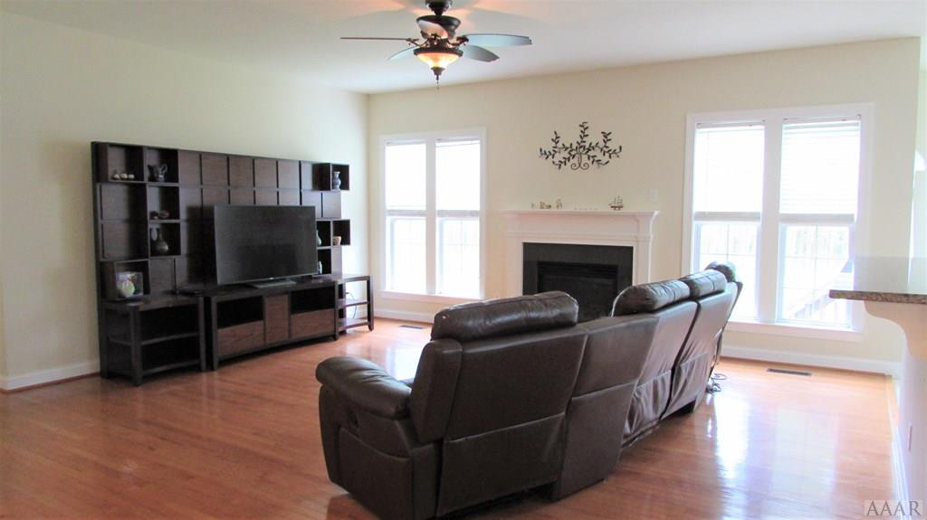 346 Green View Road Moyock, NC 27958 - Photo 5 of 29 Immense Great Rm