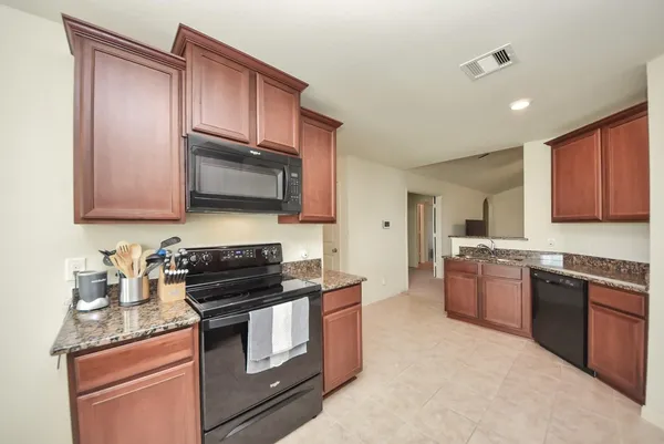 $2,100 | 10803 Dover White Drive, Humble, TX 77396