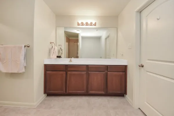$2,100 | 10803 Dover White Drive, Humble, TX 77396