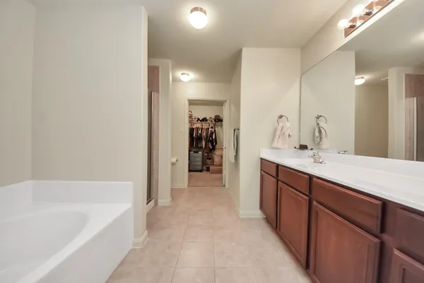 $2,100 | 10803 Dover White Drive, Humble, TX 77396