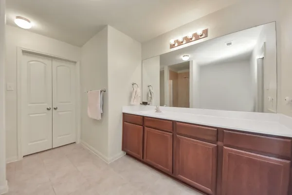 $2,100 | 10803 Dover White Drive, Humble, TX 77396