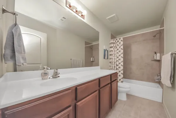 $2,100 | 10803 Dover White Drive, Humble, TX 77396