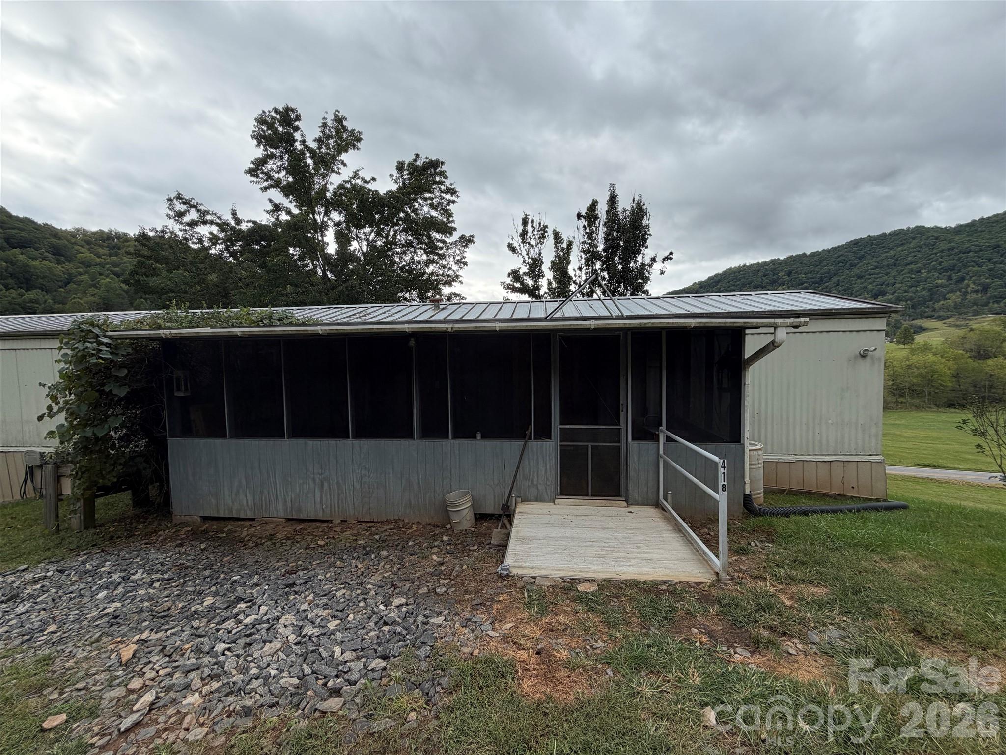 418 Green Valley Road Leicester, NC 28748 - Photo 25 of 31 Gallery Image 25