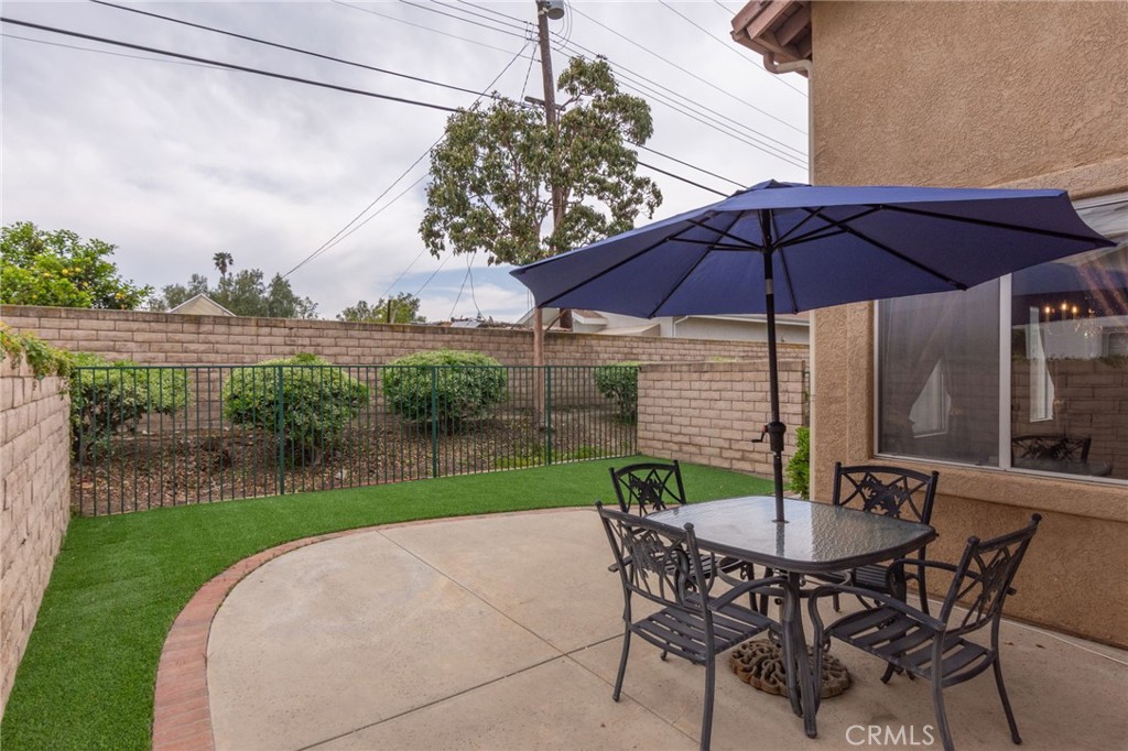 1654 Rush Haven Way Simi Valley, CA 93065 - Photo 25 of 32 a view of a chair and table in the garden